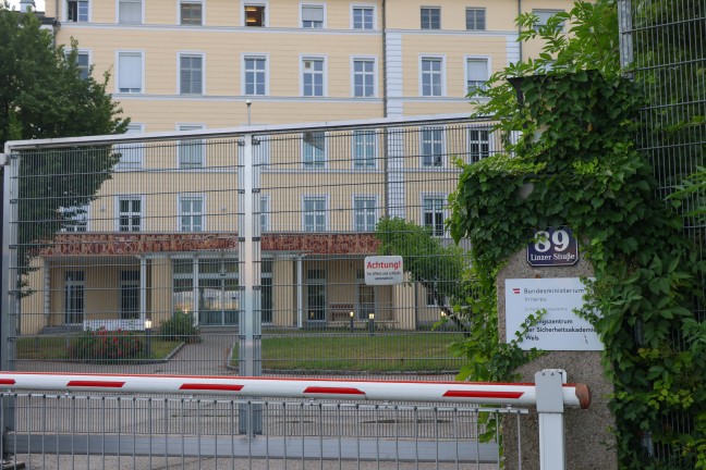 Schulschluss: Entlassungsverfahren nach gegenseitiger Krperverletzung in der Polizeischule in Wels
