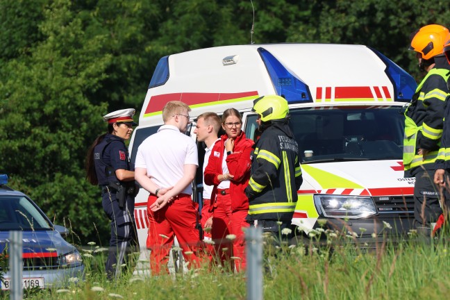 Autolenkerin auf Rieder Strae bei St. Marienkirchen am Hausruck von Strae abgekommen