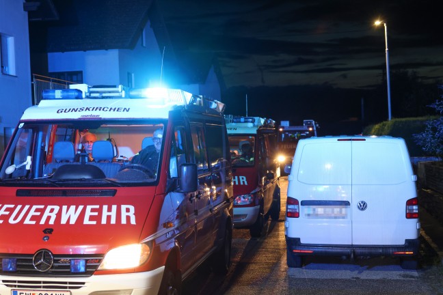 CO-Alarm: Ausgasende Holzpellets sorgten fr Einsatz der Feuerwehr in einem Wohnhaus in Gunskirchen