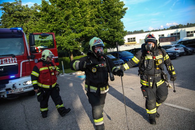 Brand in der Tiefgarage einer Wohnanlage in Wels-Lichtenegg sorgte fr greren Einsatz