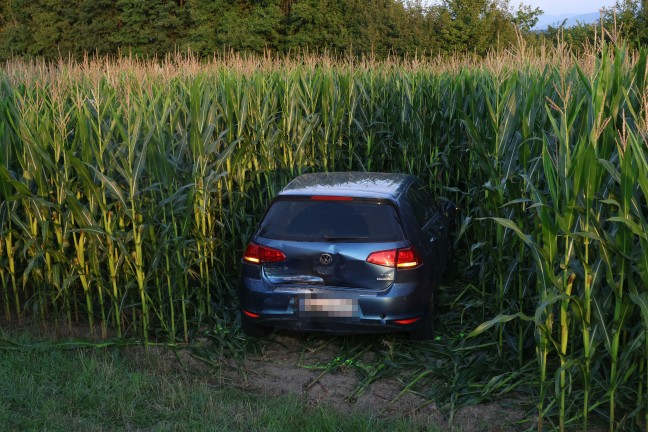 Drei teils Schwerverletzte bei Crash mit vier beteiligten Autos auf Wiener Strae bei Lambach