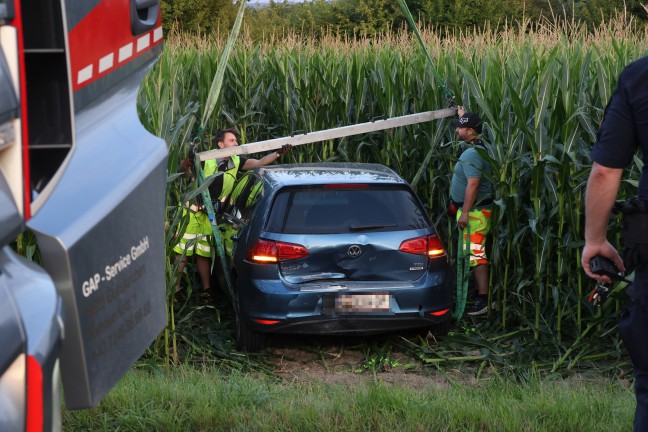Drei teils Schwerverletzte bei Crash mit vier beteiligten Autos auf Wiener Strae bei Lambach