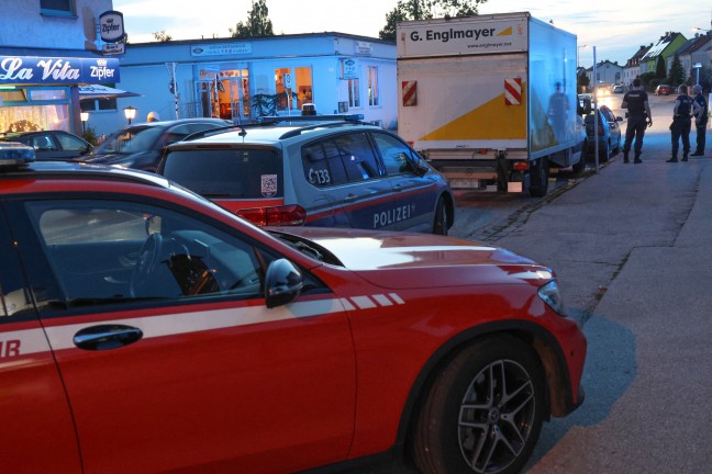 Schadstoffeinsatz: Austritt von Khlmittel aus einem abgestellten Klein-LKW in Wels-Neustadt