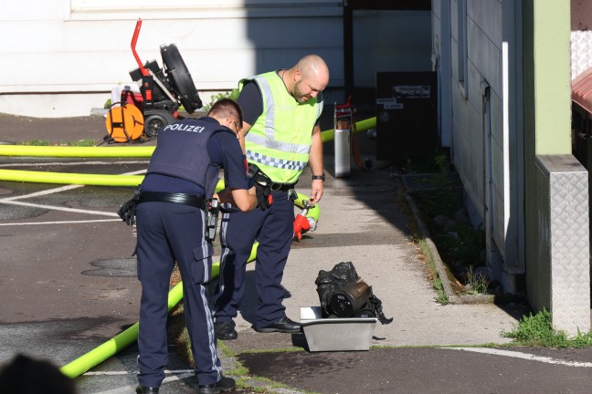 Wohungsbrand in Leonding: Person aus fnftem Stock gerettet - Hund berlebte Brand nicht