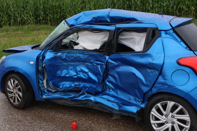 Schlatt: Autolenkerin (63) auf Wiener Strae bei Crash mit LKW tdlich verletzt