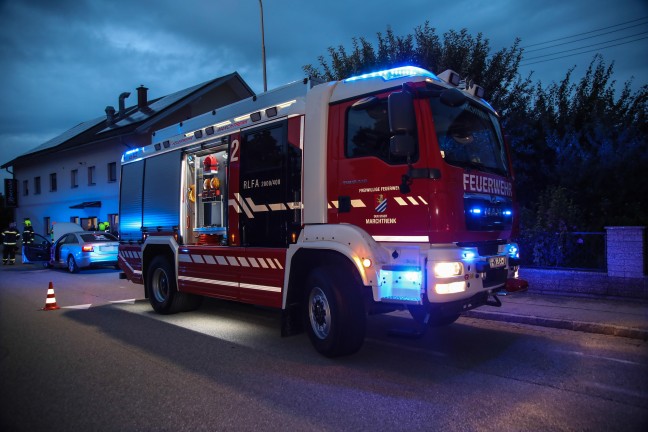 Brand im Motorraum eines PKW sorgte fr Einsatz der Feuerwehr in Marchtrenk