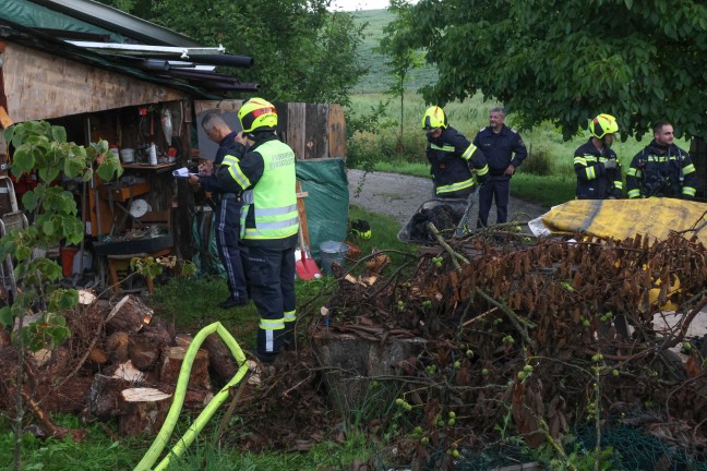 Brand in einem Hausanbau in Aichkirchen sorgte fr Einsatz zweier Feuerwehren