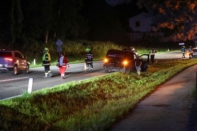 Heftiger Auffahrunfall auf Innviertler Strae bei Krenglbach endet glimpflich