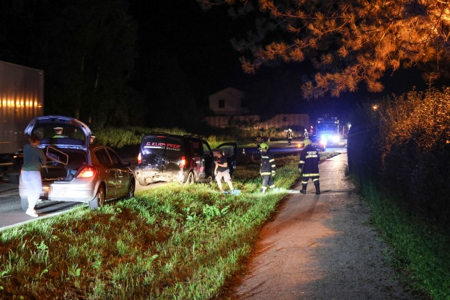 Heftiger Auffahrunfall auf Innviertler Strae bei Krenglbach endet glimpflich