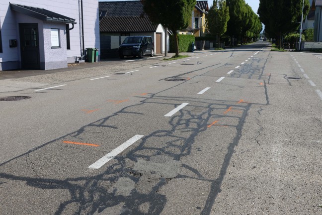 Fugnger (86) in Attnang-Puchheim von LKW erfasst und dabei tdlich verletzt