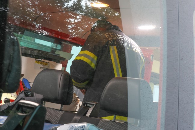 Personensuche: Elf Feuerwehren bei groangelegter Suche nach abgngigem Mann in Kallham im Einsatz