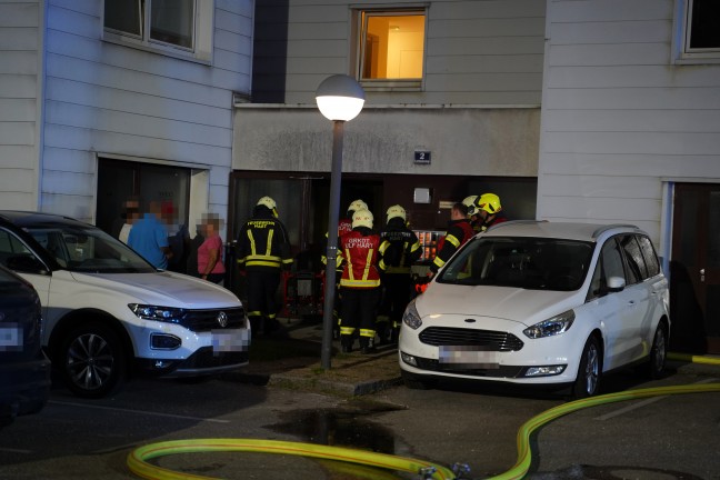 Drei Feuerwehren bei Kchenbrand in einem Mehrparteienhaus in Leonding im Einsatz