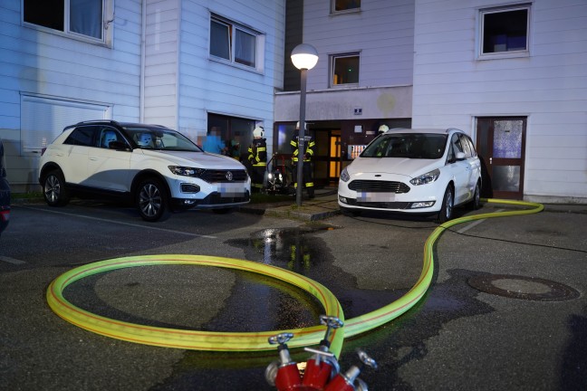 Drei Feuerwehren bei Kchenbrand in einem Mehrparteienhaus in Leonding im Einsatz