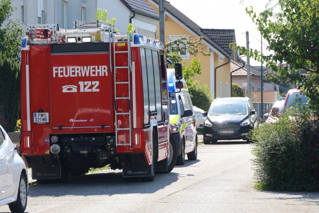 Kind eingeklemmt: Einsatzkrfte zu Personenrettung nach Wels-Neustadt alarmiert