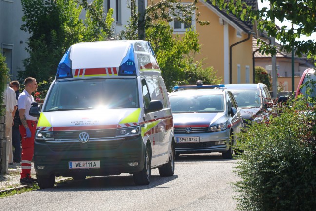 Kind eingeklemmt: Einsatzkrfte zu Personenrettung nach Wels-Neustadt alarmiert