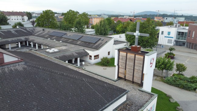 Nchtliches Glockengelut: Unbekannte Tter luten in Asten mitten in der Nacht die Kirchenglocken
