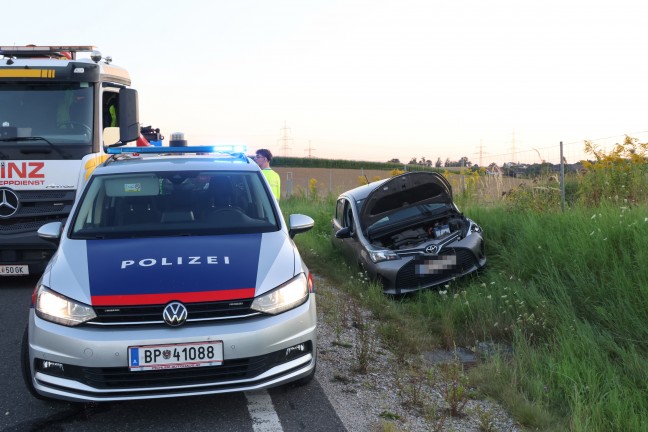 Schwerer Crash mit drei beteiligten PKW auf Steyrer Strae bei Dietach