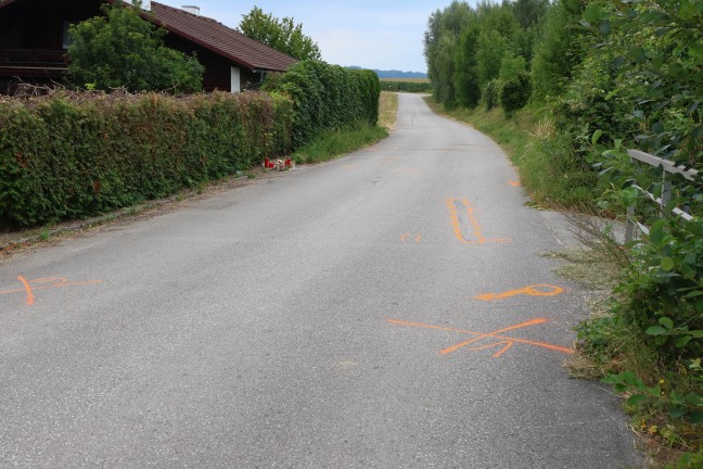 Crash in Schlierbach: Schwerverletztes Mdchen (14) erlag nach Unfall im Klinikum ihren Verletzungen