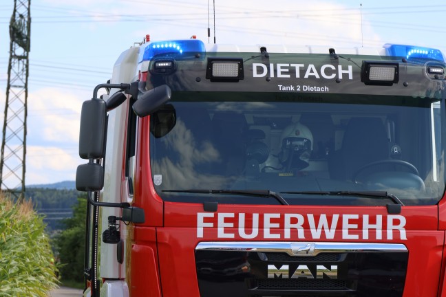 Tdlicher Verkehrsunfall: Auto in Dietach frontal gegen Mauer gekracht