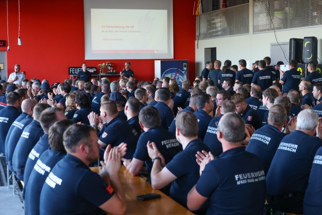 Regionale Fachmesse: Feuerwehr prsentiert eigenen Fhrungskrften Sttzpunkte und Spezialausrstung