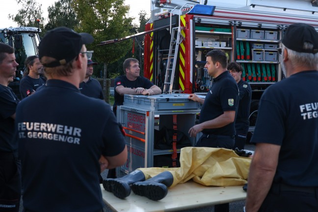 Regionale Fachmesse: Feuerwehr prsentiert eigenen Fhrungskrften Sttzpunkte und Spezialausrstung