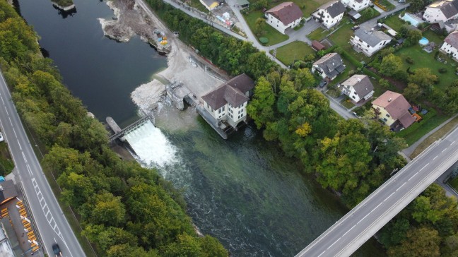 Schnorchelunfall in Roitham am Traunfall: Vier teils Schwerverletzte beim Schnorcheln in der Traun 