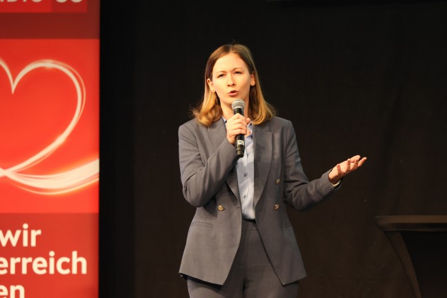 "retter Messe 2025": Claudia Plakolm (VP) erffnete in Wels die Leitmesse fr Einsatzorganisationen