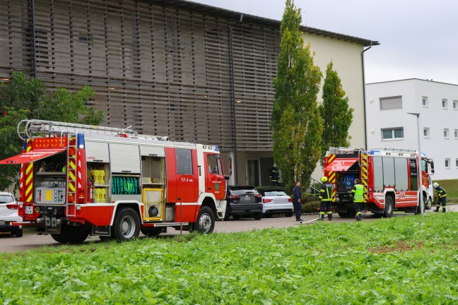 Kochschokolade angebrannt: Einsatz von Feuerwehr, Rettung und Polizei bei Wohngebude in Sattledt