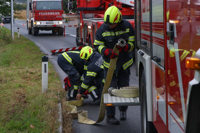 Fnf Feuerwehren bei Brand einer Absaugungsanlage bei einem Unternehmen in St. Marien im Einsatz