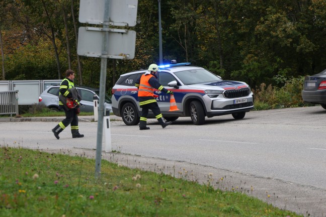 Steinbach am Ziehberg: Feuerwehr bei Belftungsmanahmen nach bereits gelschtem Brand im Einsatz