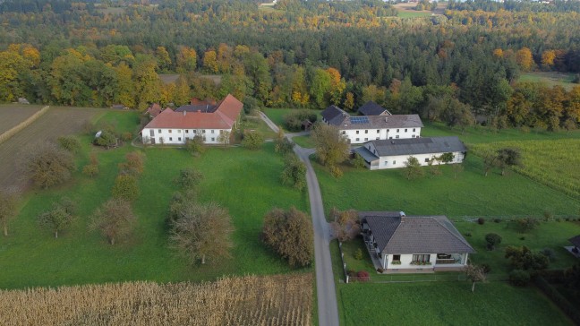 Drei teils Schwerverletzte nach Gasaustritt in einem Keller eines Gebudes in Bad Wimsbach-Neydharting