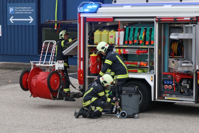 Sprinkleranlage lschte Brand in Kantinenkche bei Mbelhauszentrale in Wels-Neustadt