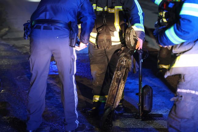 E-Scooter in einem Wohnhaus in Stadl-Paura mitten in der Nacht in Flammen aufgegangen