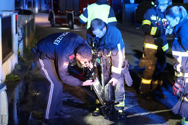E-Scooter in einem Wohnhaus in Stadl-Paura mitten in der Nacht in Flammen aufgegangen
