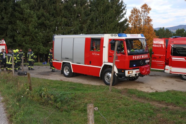 Nach Flmmarbeiten: Brand im Dachbereich eines Gebudes in Schlierbach schnell unter Kontrolle