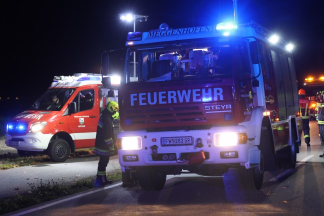 Tdlicher Verkehrsunfall: Auto auf Gallspacher Strae bei Meggenhofen frontal gegen Baum gekracht