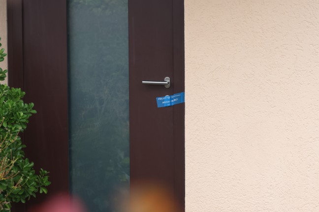 Doppelmord in Enns: Mann soll Frau (70) und beeintrchtigen Sohn (41) mit Messer gettet haben