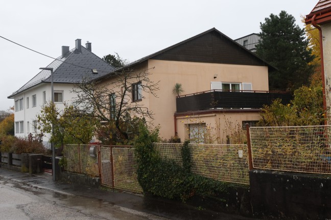 Doppelmord in Enns: Mann soll Frau (70) und beeintrchtigen Sohn (41) mit Messer gettet haben