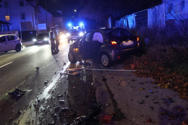 Geisterfahrerunfall: Heftiger Crash mit falsch fahrendem PKW auf Wiener Strae in Wels-Pernau