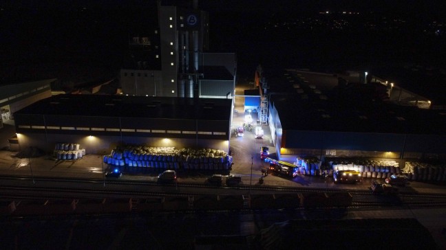 Vier Verletzte bei Brandereignis bei einem Entsorgungsunternehmen in Enns