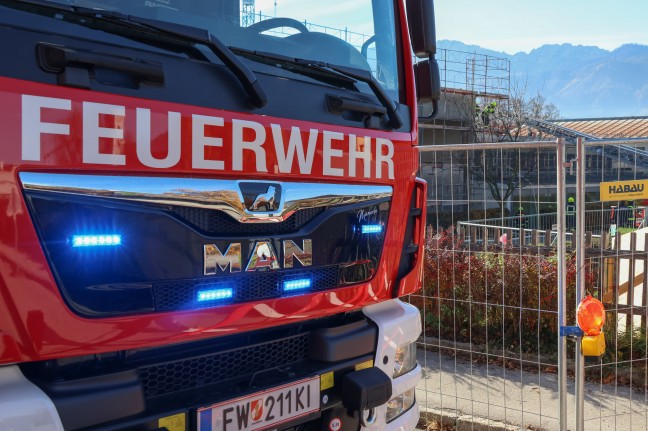 Dehnfugenbrand bei Sanierung einer Turnhalle eines Schulzentrums in Kirchdorf an der Krems