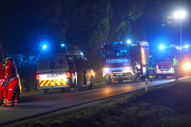 Autolenkerin (52) verstorben: Tdlicher Ausgang eines Verkehrsunfalls bei Natternbach