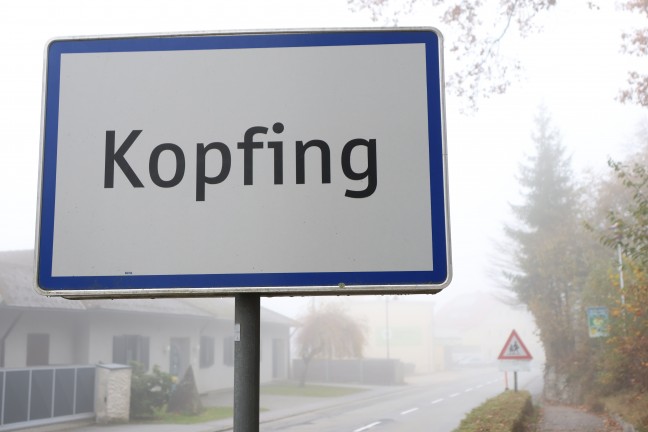 Tragischer Unfall: Mdchen (1) in Kopfing im Innkreis tdlich von Auto berrollt