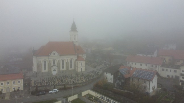 Tragischer Unfall: Mdchen (1) in Kopfing im Innkreis tdlich von Auto berrollt