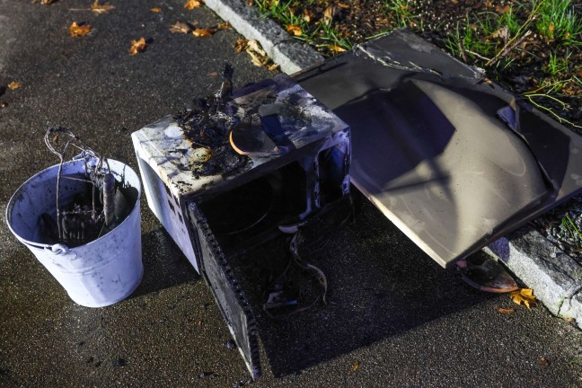 Drei Feuerwehren bei Kchenbrand in Schllberg im Einsatz