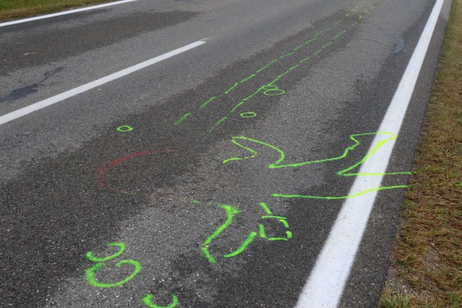 Tdlicher Verkehrsunfall: 35-Jhriger bei Pettenbach nachts von Auto berrollt