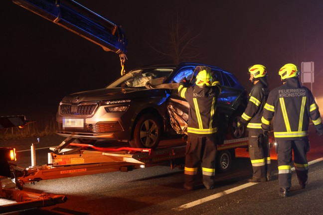 Schwerer Verkehrsunfall mit drei beteiligten Autos auf Steyrer Strae bei Kronstorf