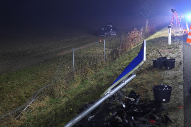 Schwerer Verkehrsunfall mit drei beteiligten Autos auf Steyrer Strae bei Kronstorf