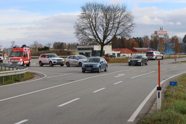 Crash im Kreuzungsbereich der Rieder Strae mit der Hausruckstrae in Aurolzmnster