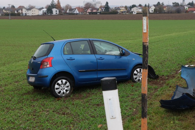 Frontalcrash zwischen zwei Autos in Enns fordert vier Verletzte